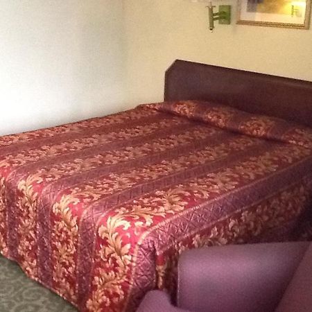 Regency Inn And Suites Baldwin Park Extérieur photo