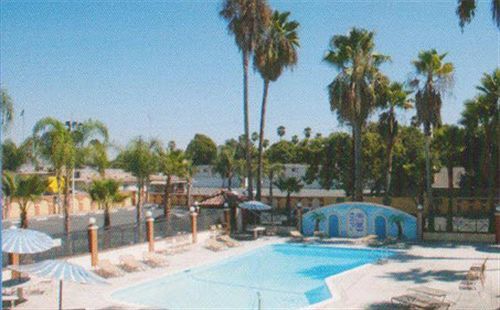 Regency Inn And Suites Baldwin Park Extérieur photo