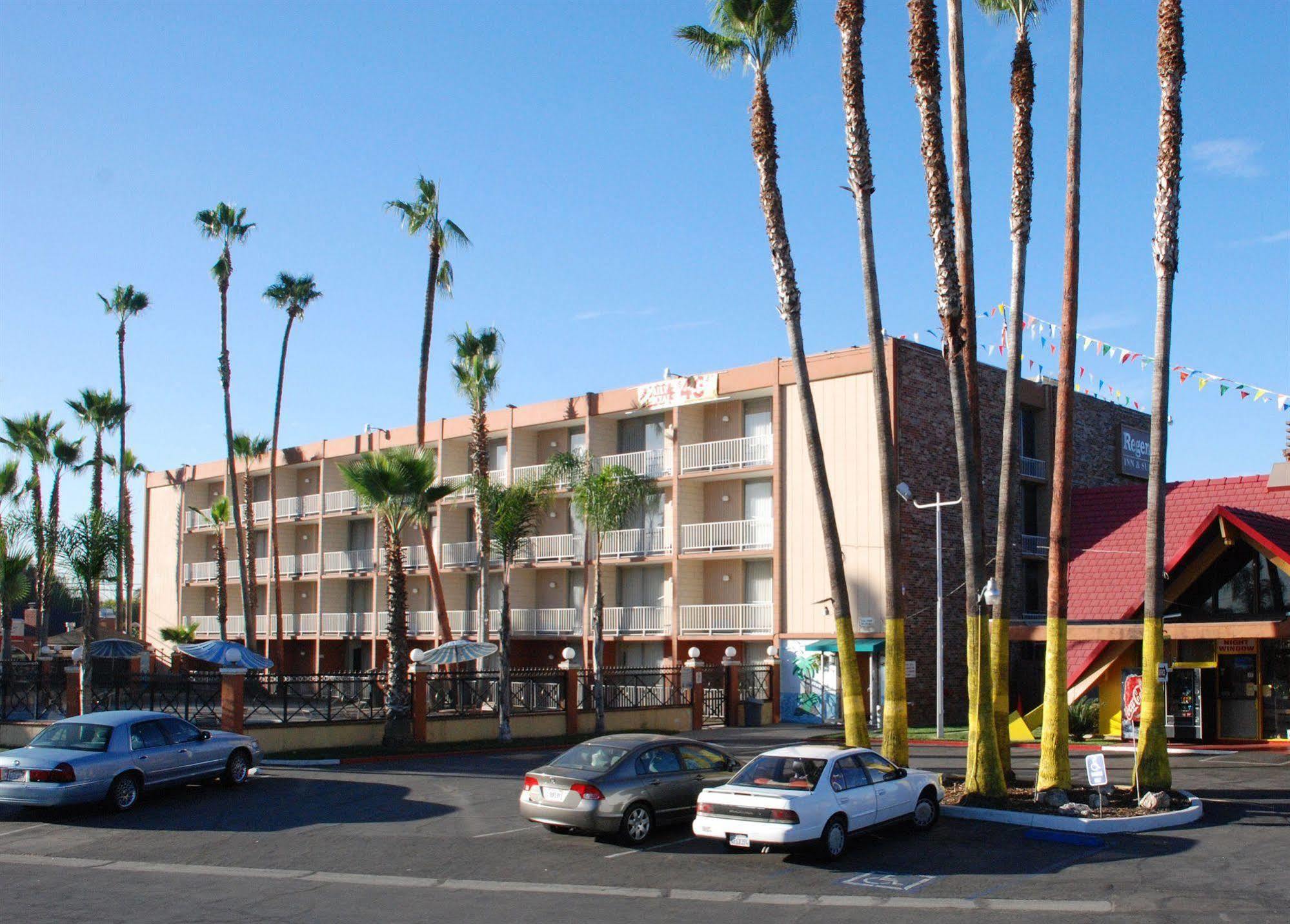 Regency Inn And Suites Baldwin Park Extérieur photo